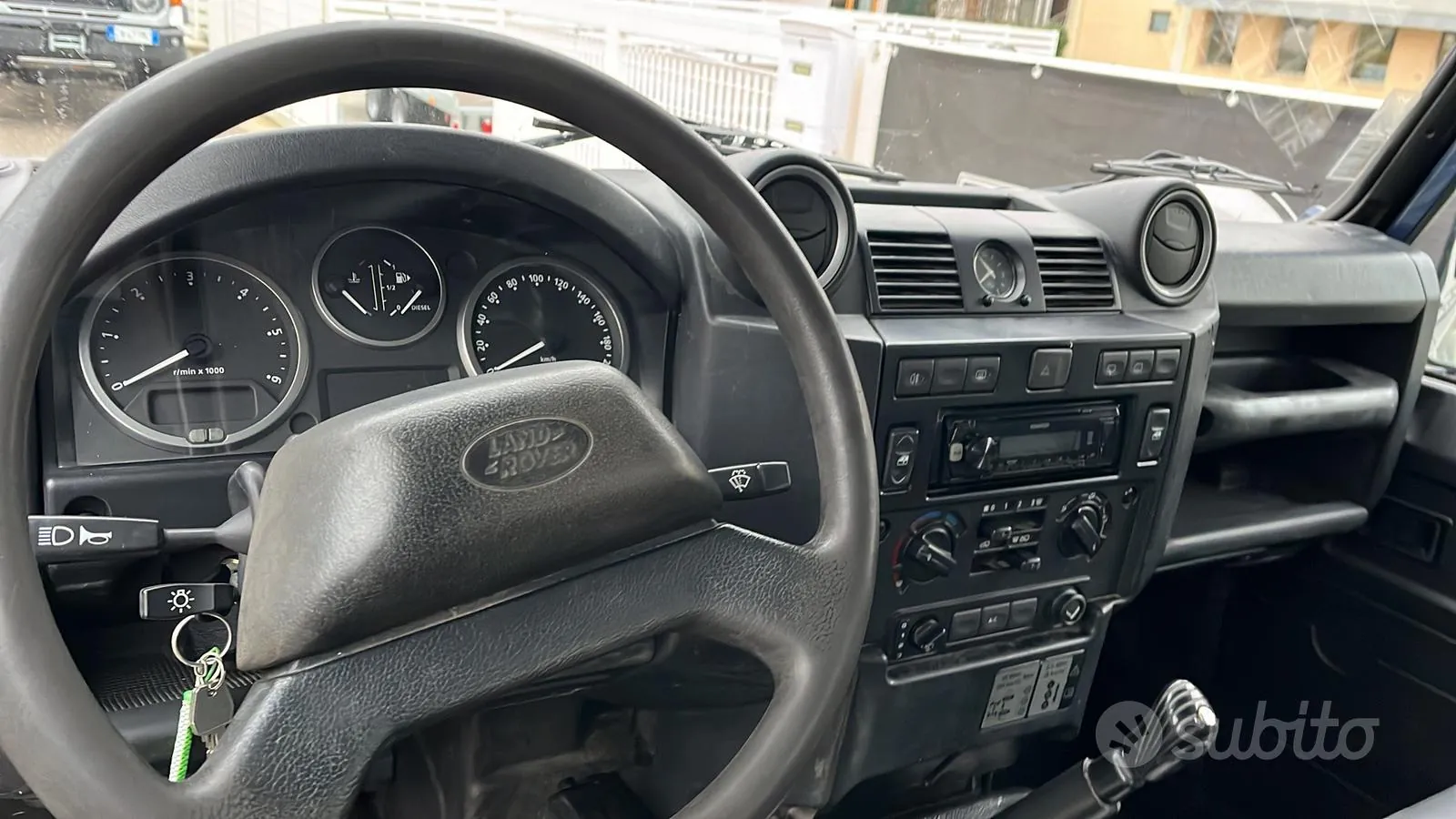 Land Rover Defender 2008 photo 4