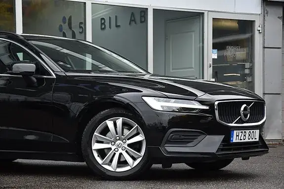 Volvo V60 2022 photo 3
