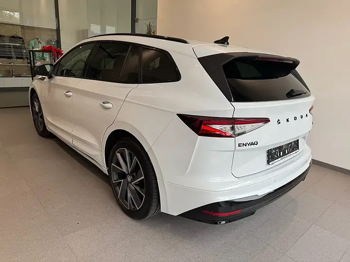 Skoda Enyaq 2021 photo 2