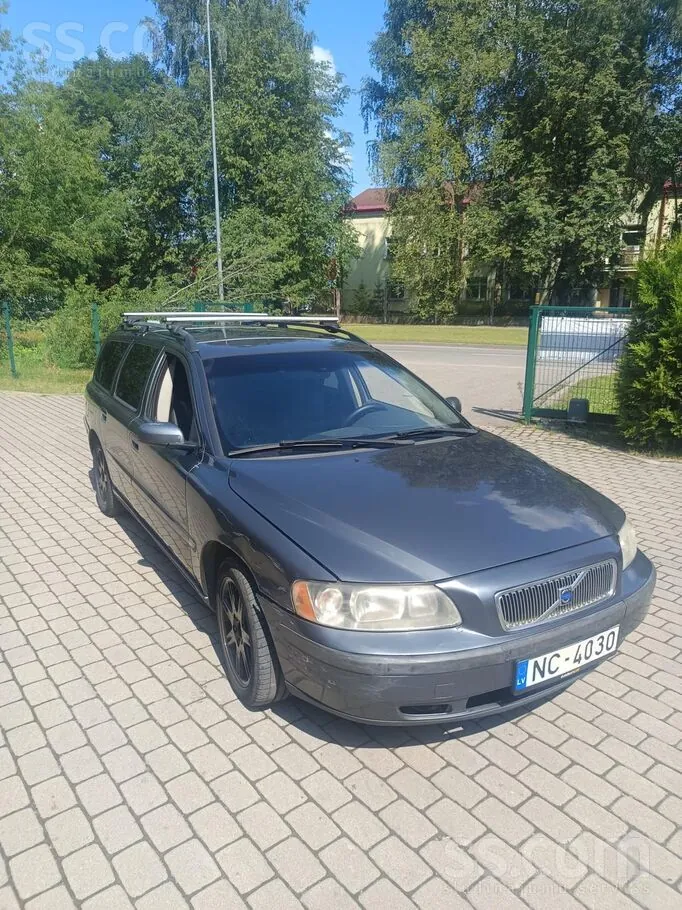 Volvo V70 2004 photo 3
