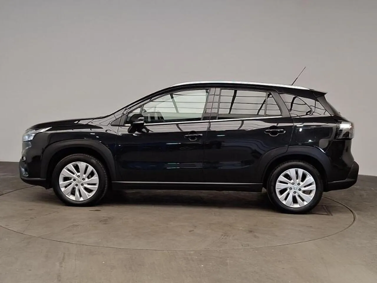 Suzuki S-Cross 2023 photo 4