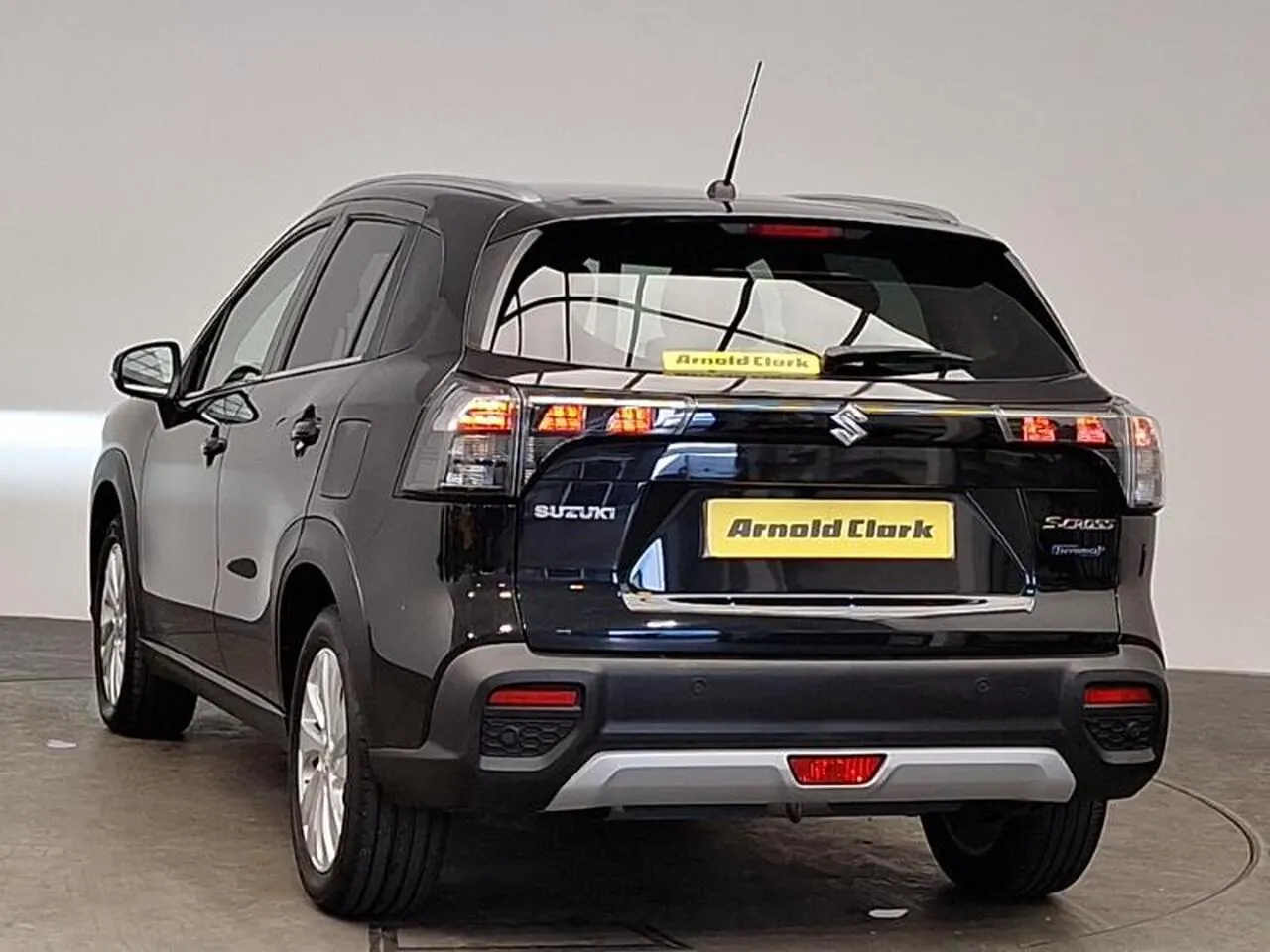 Suzuki S-Cross 2023 photo 2
