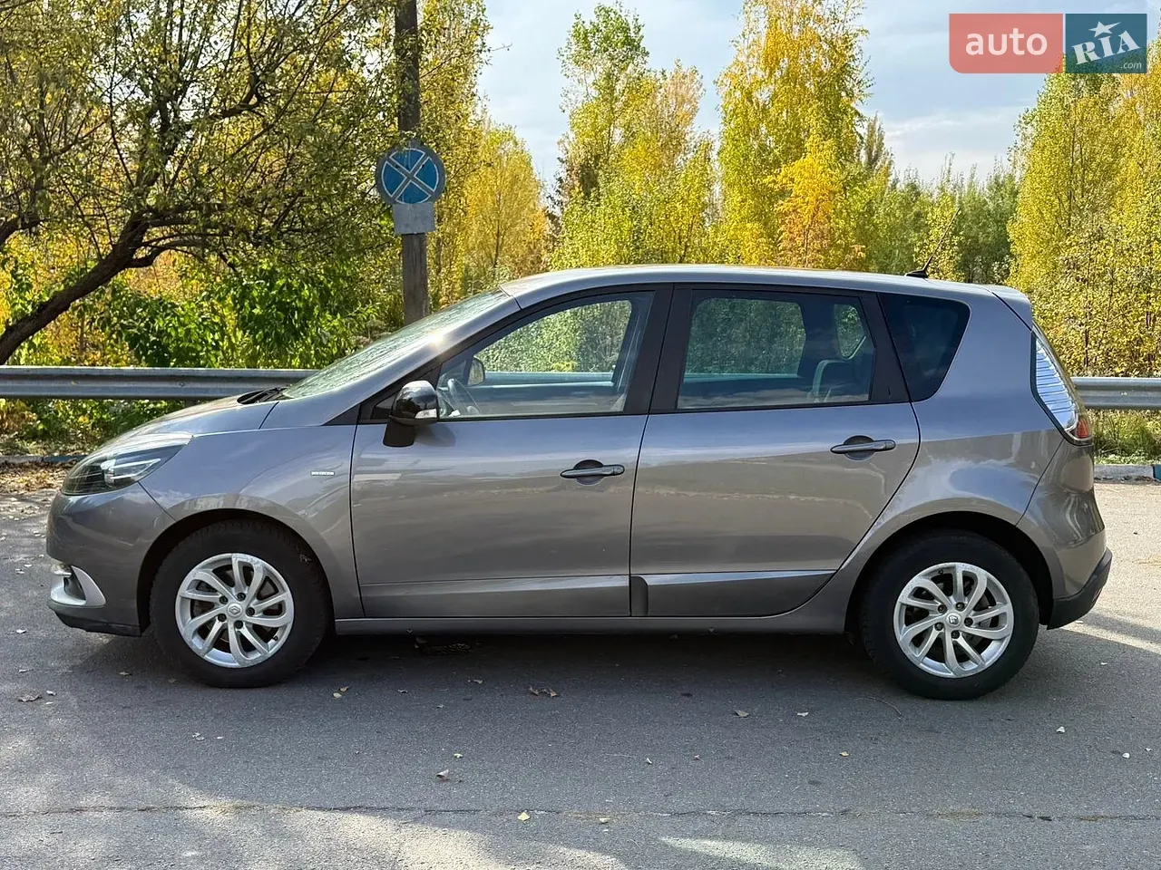 Renault Scenic 2015 photo 4
