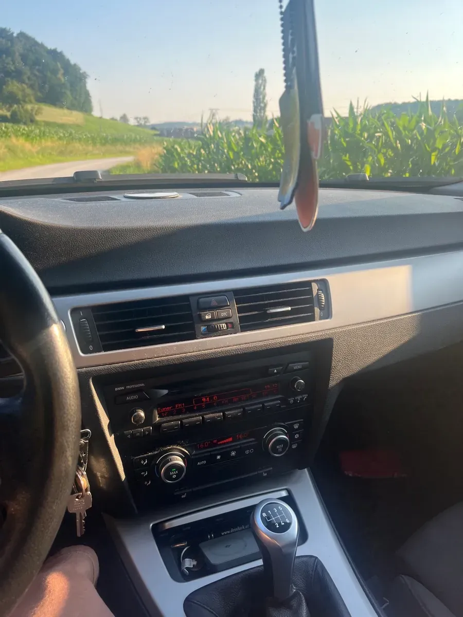 BMW 3 Series 2007 photo 3