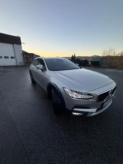 Volvo V90 Cross Country 2018 photo 2