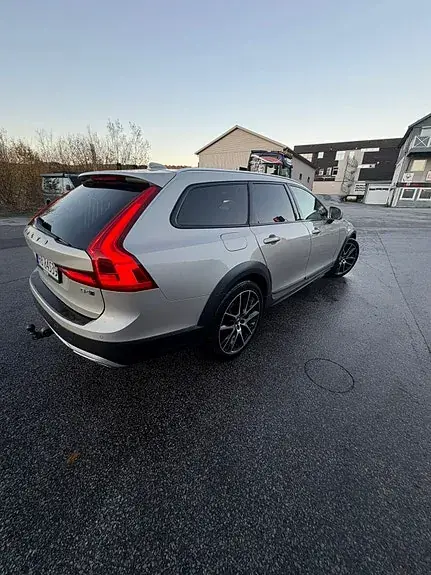 Volvo V90 Cross Country 2018 photo 4