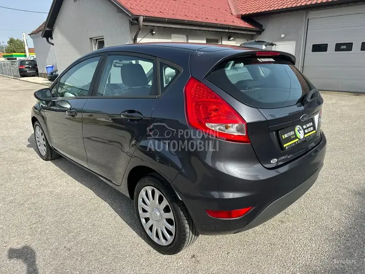 Ford Fiesta 2009 photo 2
