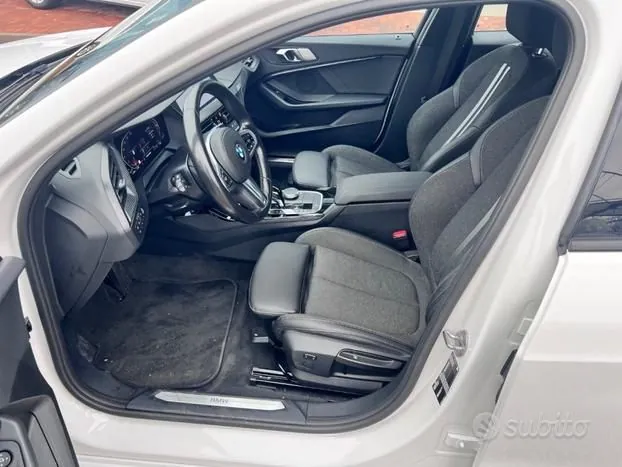 BMW 1 Series 2021 photo 5