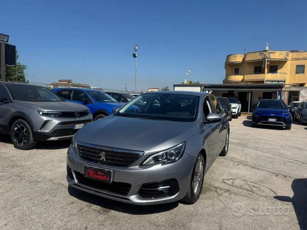 Peugeot 308 2021 photo 2