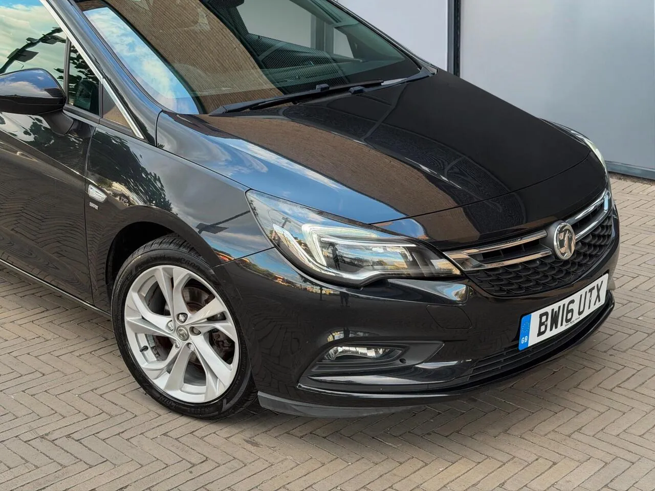 Vauxhall Astra 2016 photo 3