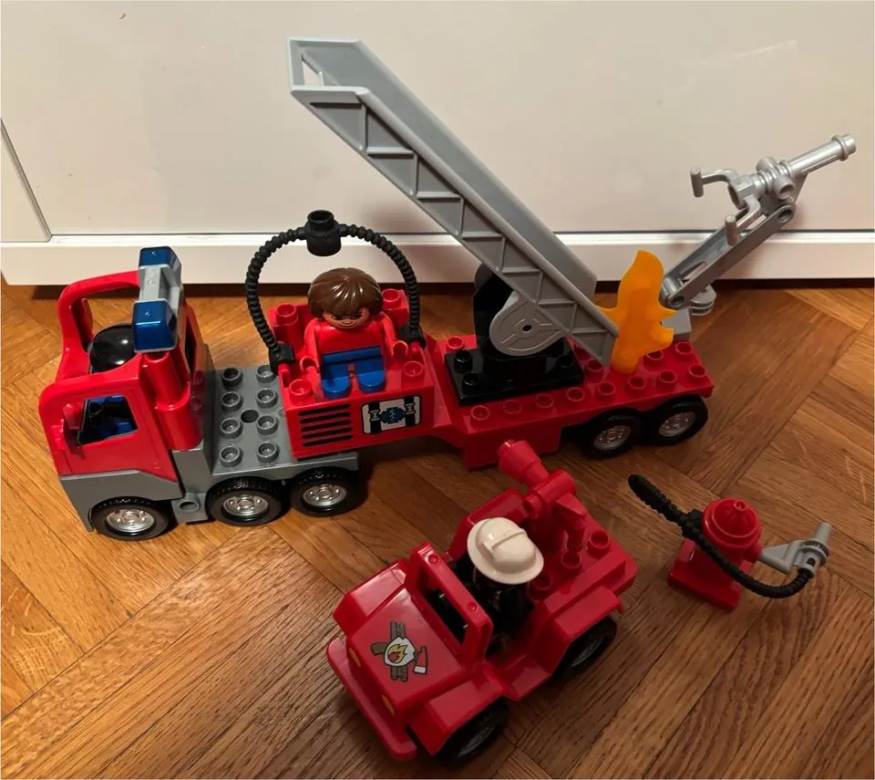 Lego Duplo Feuerwehr Autos
