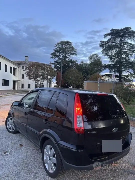 Ford Fusion 2009 photo 3
