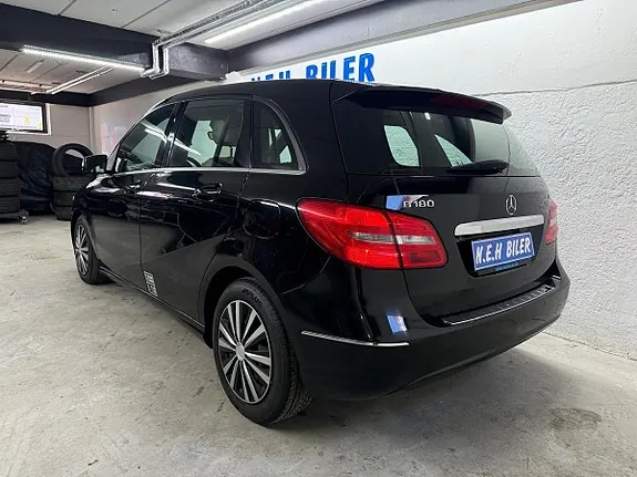 Mercedes-Benz B180 2014 photo 4