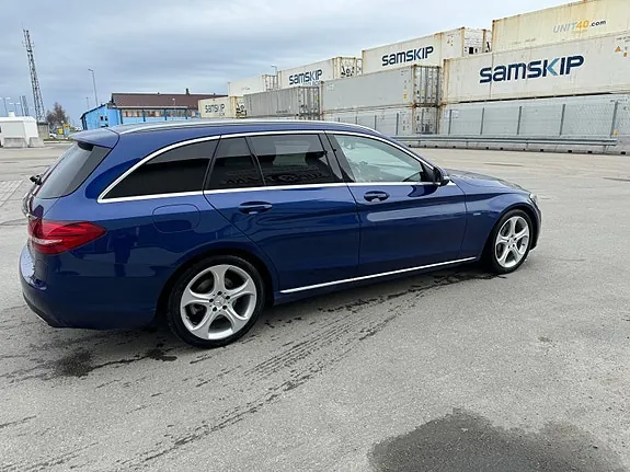 Mercedes-Benz C350 2017 photo 4