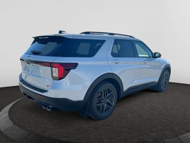 Ford Explorer 2026 photo 5