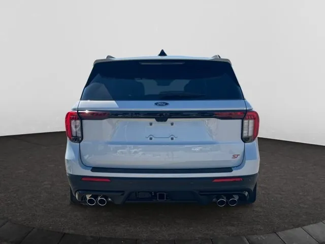 Ford Explorer 2026 photo 4