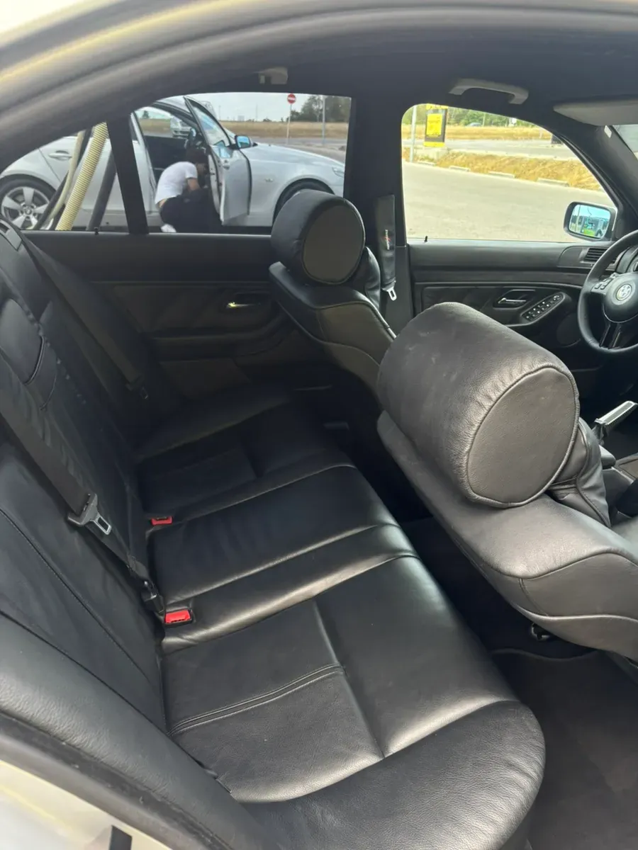 BMW 5 Series 2002 photo 3