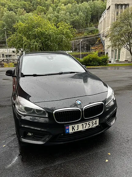BMW 218D