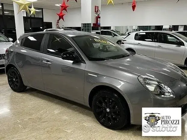 Alfa Romeo Giulietta 2015 photo 2