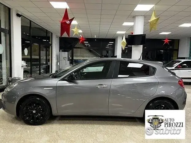 Alfa Romeo Giulietta 2015 photo 5