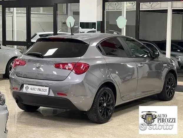 Alfa Romeo Giulietta 2015 photo 3