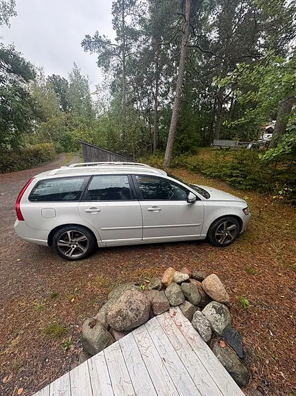 Volvo V50 2012 photo 2