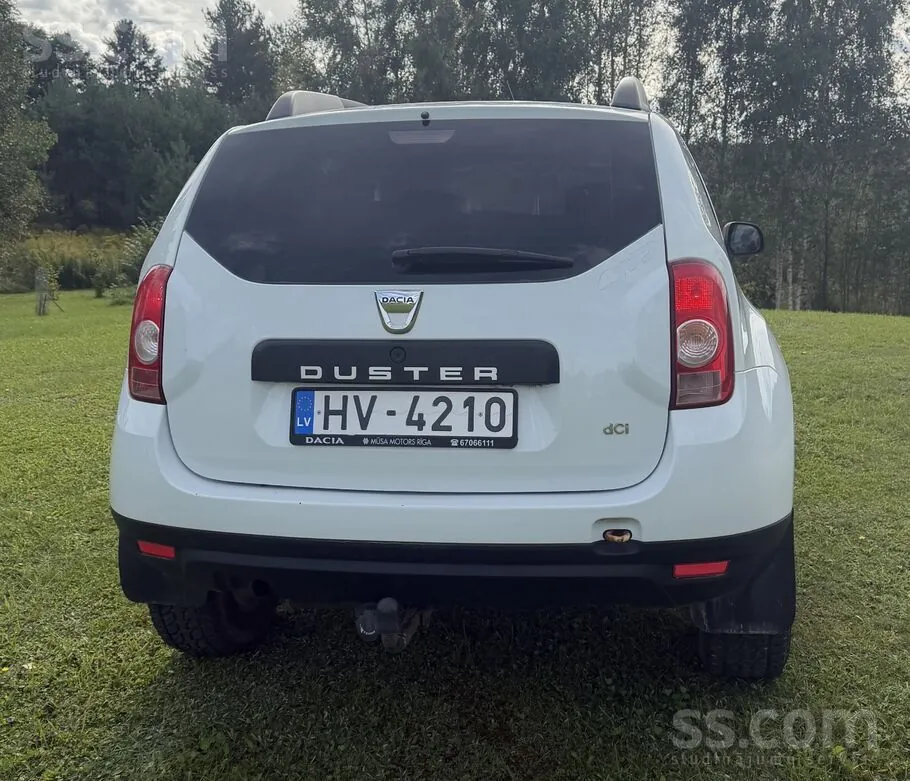 Dacia Duster 2012 photo 4