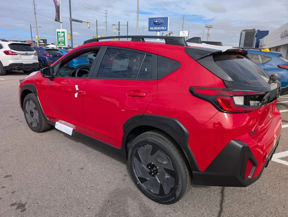 Subaru Crosstrek 2026 photo 2
