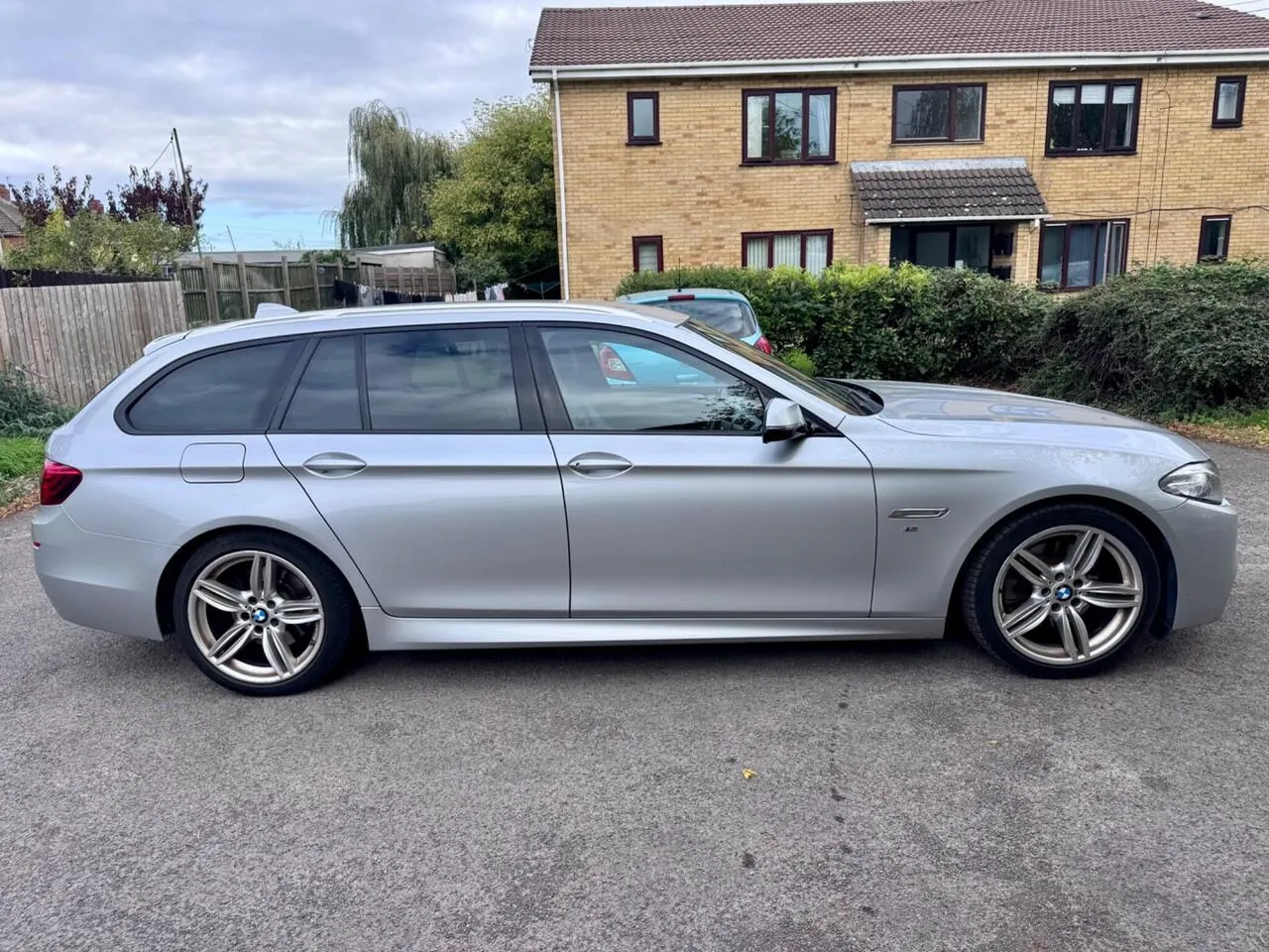 BMW 5 Series 2016 photo 4