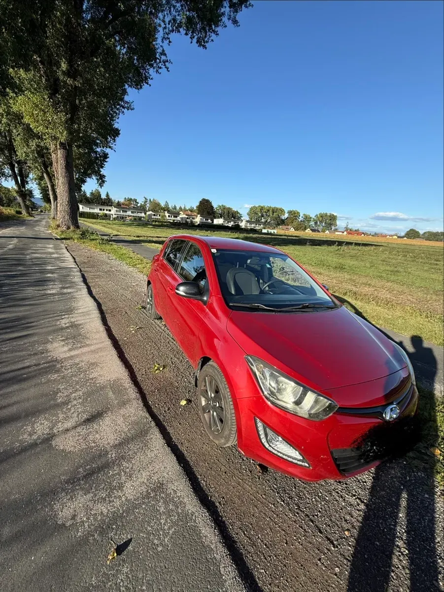 Hyundai I20 2014 photo 2