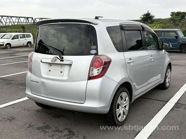 Toyota Ractis G 2009 photo 4