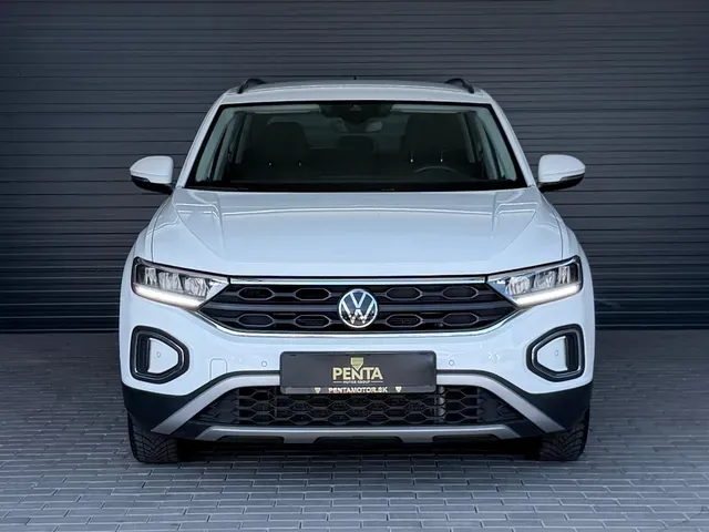 Volkswagen T-Roc 2023 photo 2