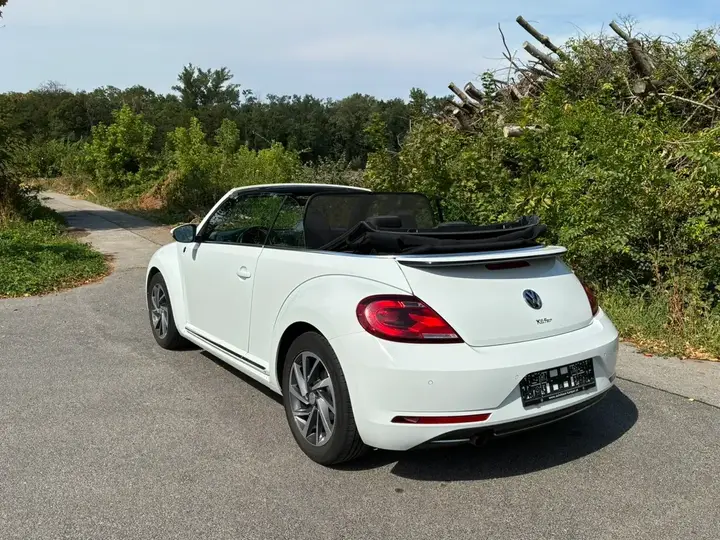 Volkswagen Beetle 2018 photo 2