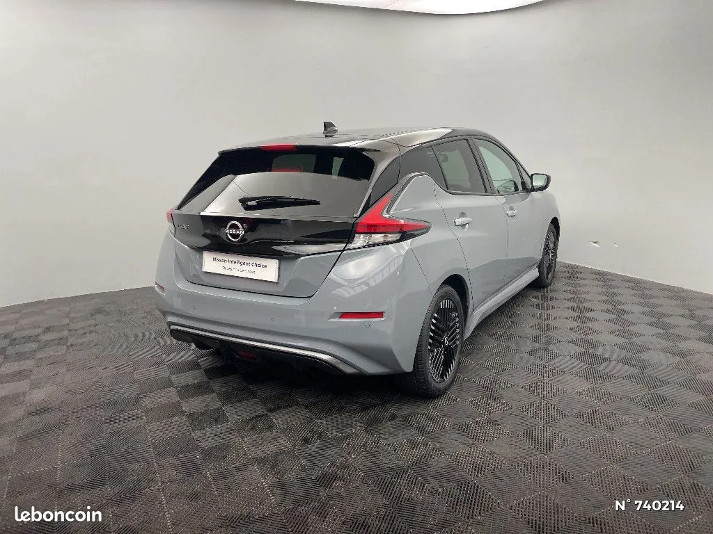 Nissan Leaf 2023 photo 3
