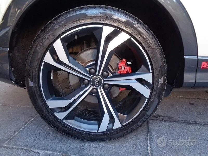 Audi Q3 2021 photo 4
