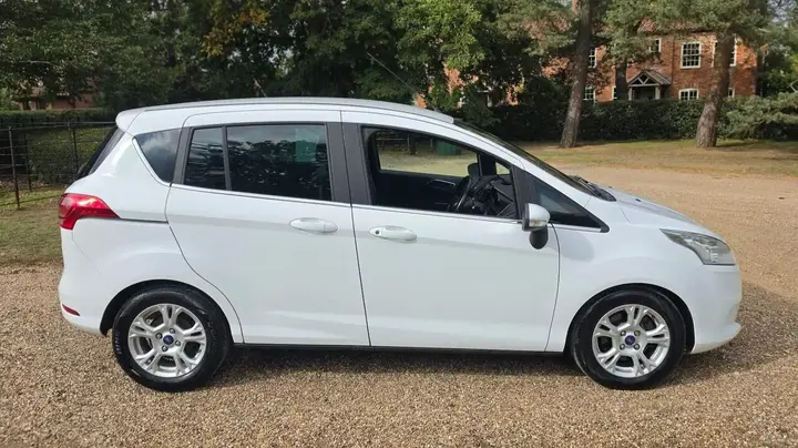Ford B-Max 2015 photo 2