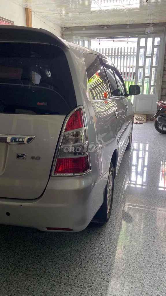 Toyota Innova 2013 photo 4