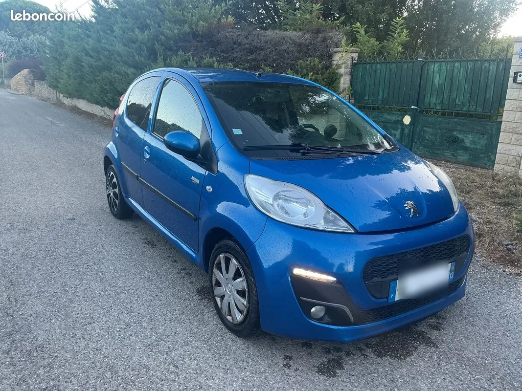 Peugeot 107 2013 photo 3