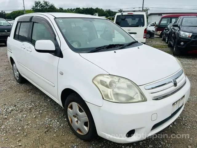 Toyota Raum