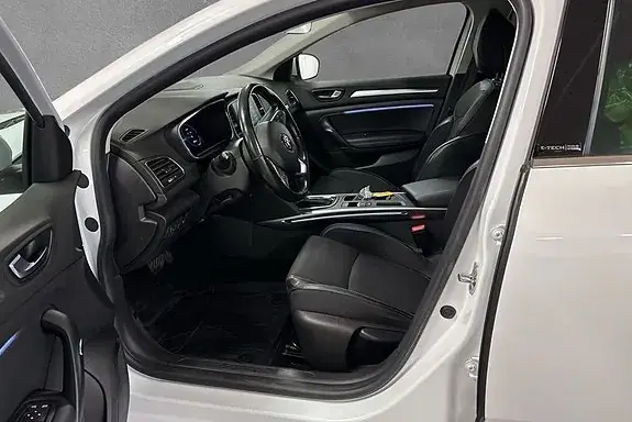 Renault Megane E-Tech 2021 photo 5