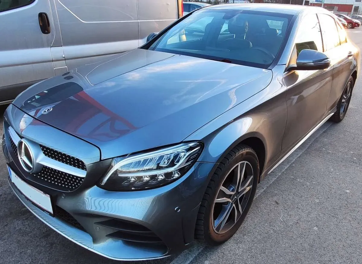 Mercedes-Benz C-Class 2019 photo 3