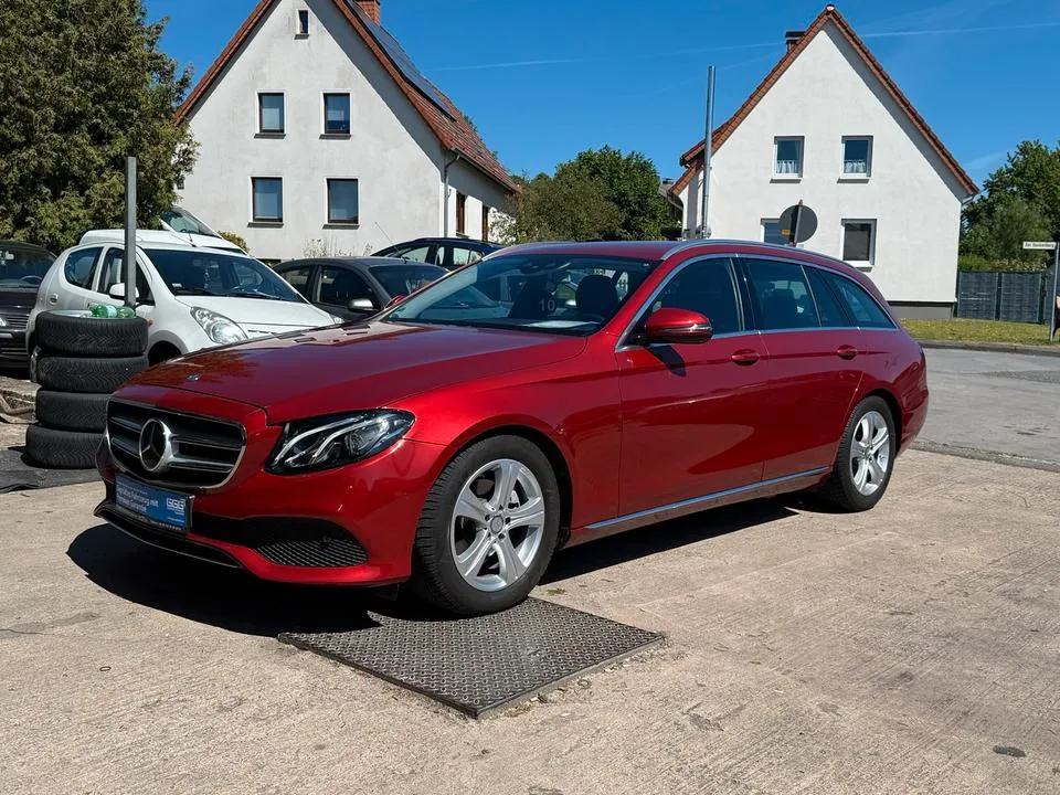 Mercedes-Benz E220