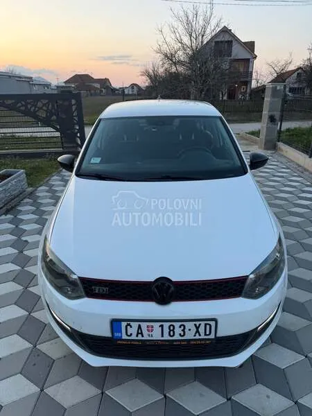 Volkswagen Polo 2011 photo 4