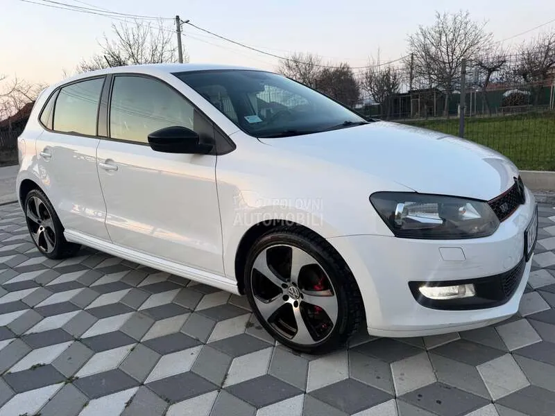 Volkswagen Polo 2011 photo 3