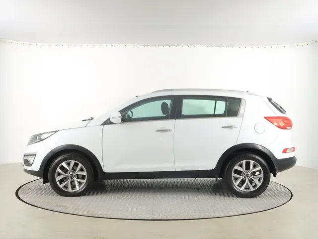 Kia Sportage 2015 photo 2