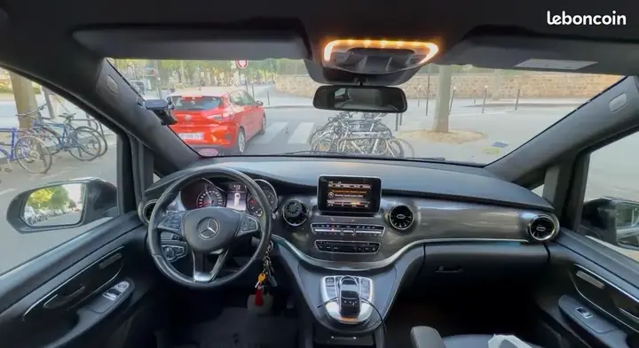 Mercedes-Benz V250D 2019 photo 2