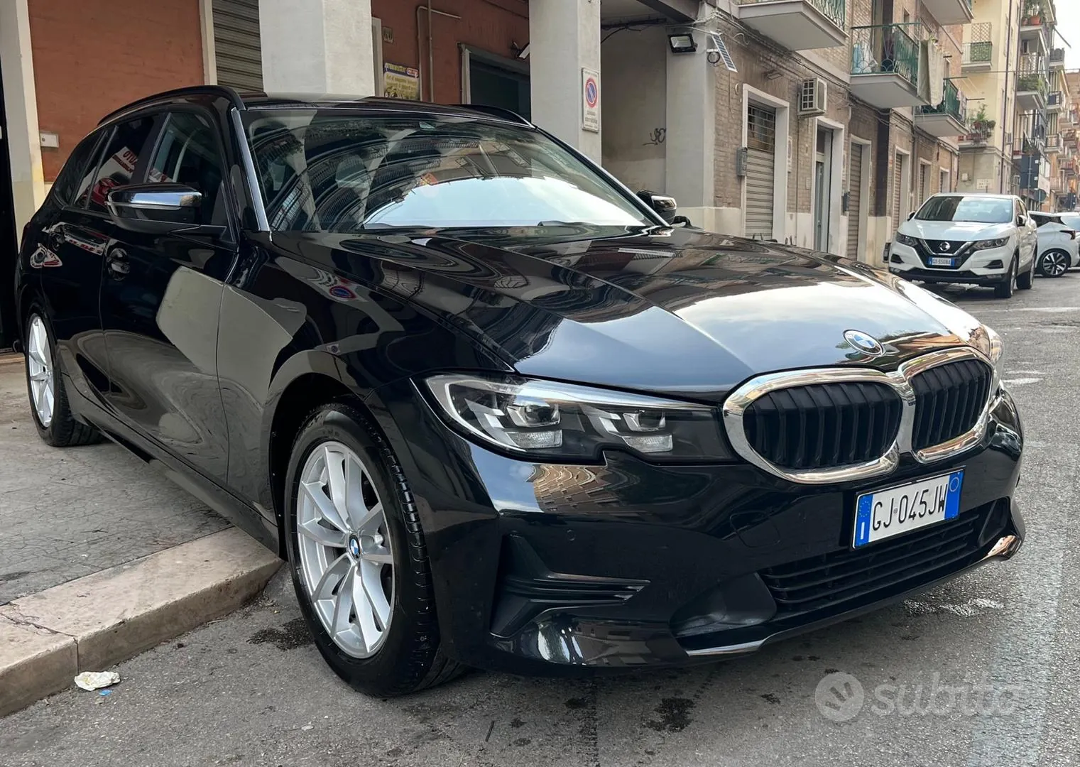 BMW 3 Series 2022 photo 2