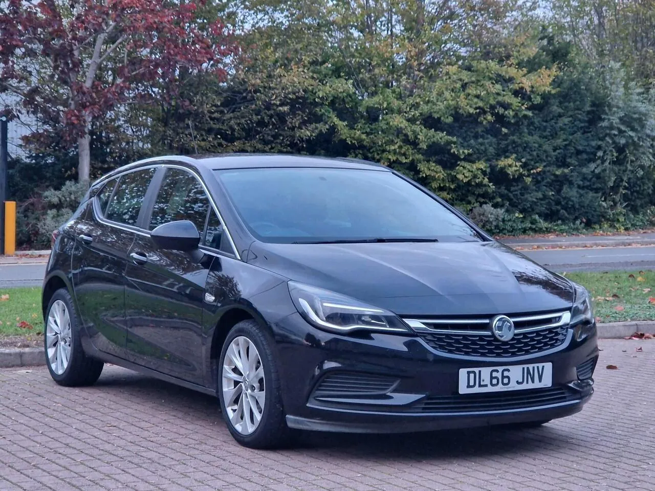 Vauxhall Astra 2017 photo 3