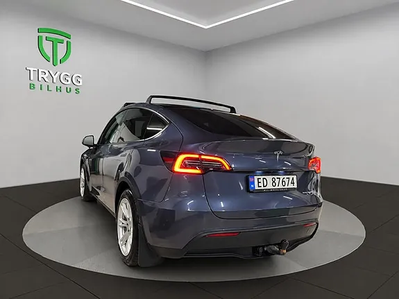 Tesla Model Y 2022 photo 3