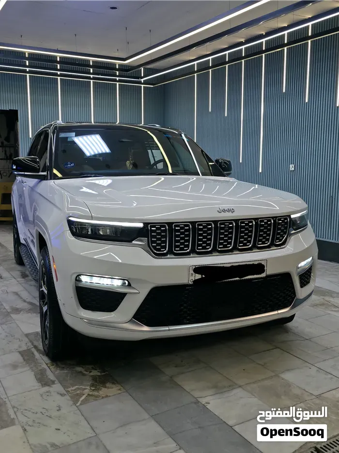 Jeep Grand Cherokee 2023 photo 2